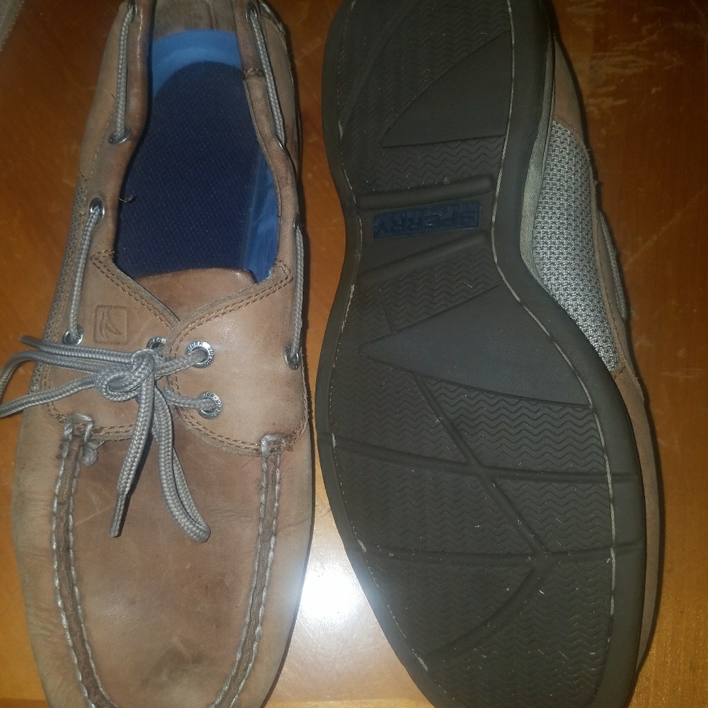 10.5 Men's Sperry Shoes